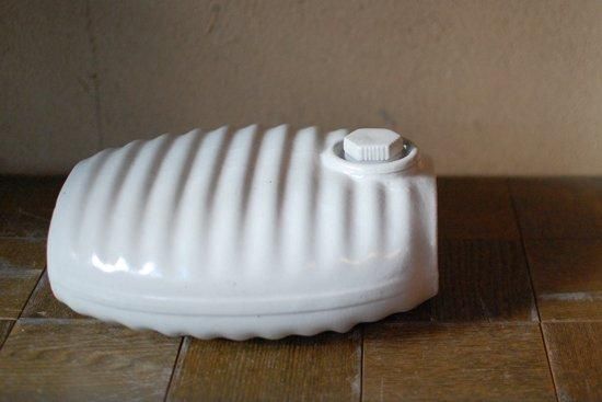 岐阜県多治見産 加藤さんがつくる陶器の湯たんぽ 白 甕 かめ とこなめ急須 陶器の湯たんぽ 黒七輪 えんける道具店 岐阜県多治見産 加藤さんがつくる陶器の湯たんぽ 白 甕 かめ とこなめ急須 陶器の湯たんぽ 黒七輪 えんける道具店