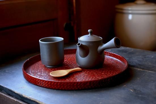 烏龍茶などの中国茶に、香りを楽しめる筒型急須」 愛知県常滑産・澤田