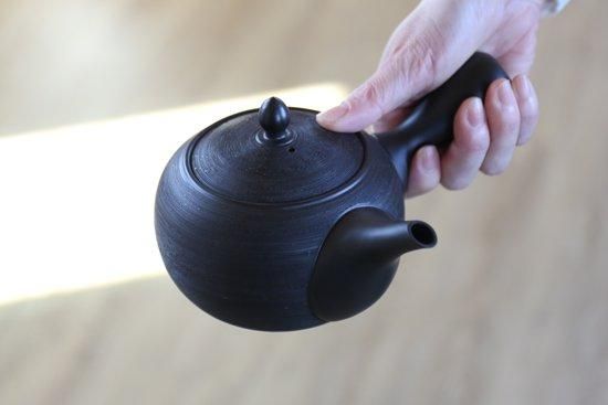 たっぷり大容量の大きな急須・ほうじ茶や番茶にも」 愛知県常滑 たっぷり大容量の大きな急須・ほうじ茶や番茶にも」 愛知県常滑
