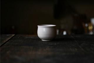 ぐい呑み　おちょこ　単品・桃