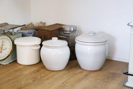 軽くて仕込みやすい甕 ぬか漬け容器に、お味噌(3.3キロ)梅干し 軽くて仕込みやすい甕 ぬか漬け容器に、お味噌(3.3キロ)梅干し