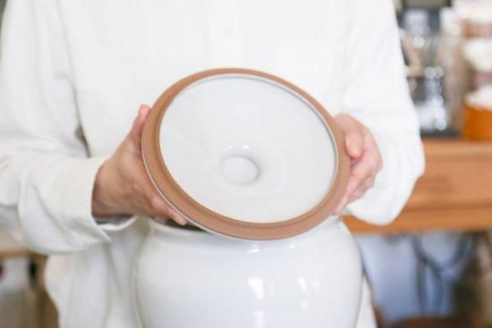石見焼　大型　切り立ち 蓋付　甕　漬物　味噌　食品保存　米櫃　糠漬け　梅　漬物 石見焼 陶器 漬物容器 甕(かめ) 切立蓋付 新品/未使用 日本製