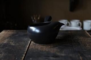 【手軽に使えて便利】「たっぷり飲みたいほうじ茶などにもおすすめ」　愛知県常滑産・蓋なし急須・大きめ500cc