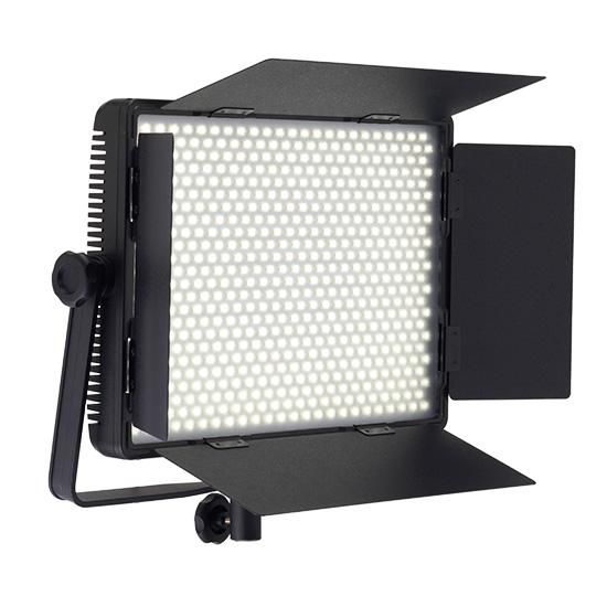 NanLite 1200CSA LEDスタジオライト(Studio Light)3200-5600K - 写真 NanLite 1200CSA LEDスタジオライト(Studio Light)3200-5600K - 写真