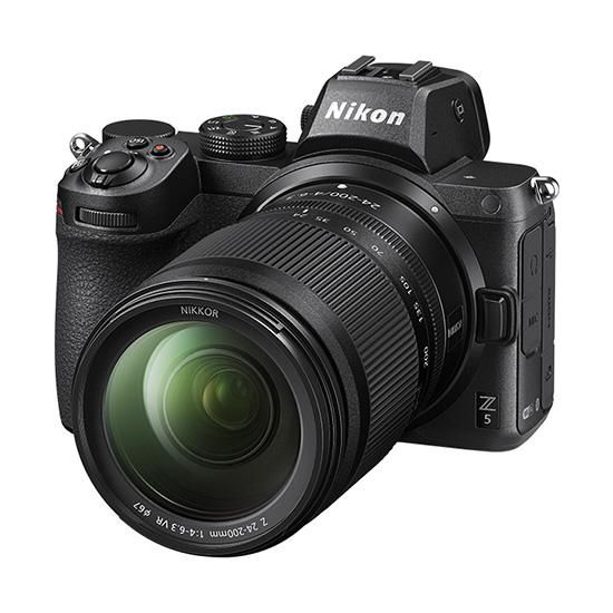 Nikon Z5 + NIKKOR 24-200　セット売り　フルサイズ NIKON Z5 24-200 レンズキット FXフルサイズミラーレス（2432万