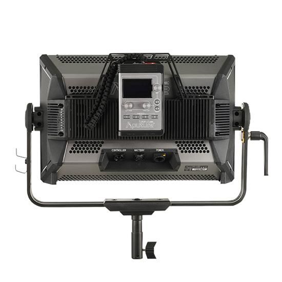Aputure NOVA P300c ケース付（正規輸入品）フルカラー - 写真