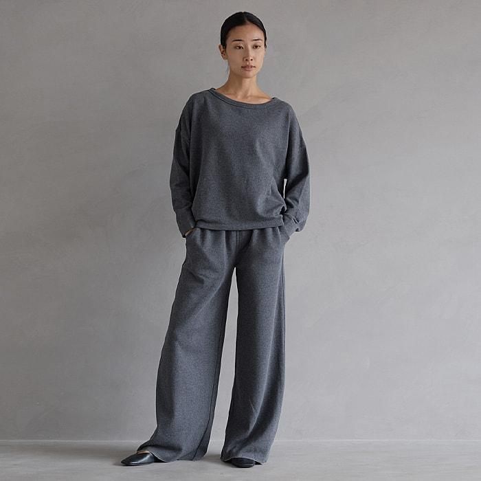 試着のみ　ドレスハーセルフプルオーバー/ウォームシルクDRESS HERSELF DRESS HERSELF オンライン プルオーバー/ウォームシルク ボートネック