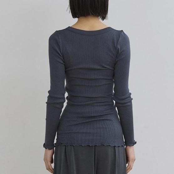 優しいフィット感 シルクリブ100%長袖インナー【DRESS HERSELF/ドレス