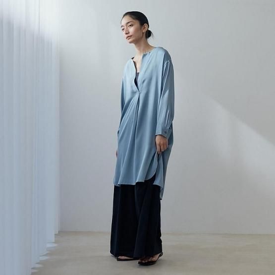 海外から輸入 DRESS HERSELF Vネックワンピース/シルク Clothing