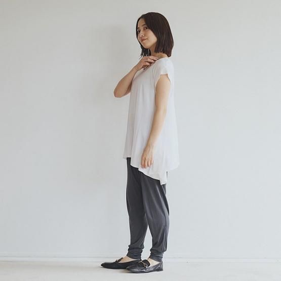 楽だけどだらしなくない夏のシルクパンツ【DRESS HERSELF/ドレスハー