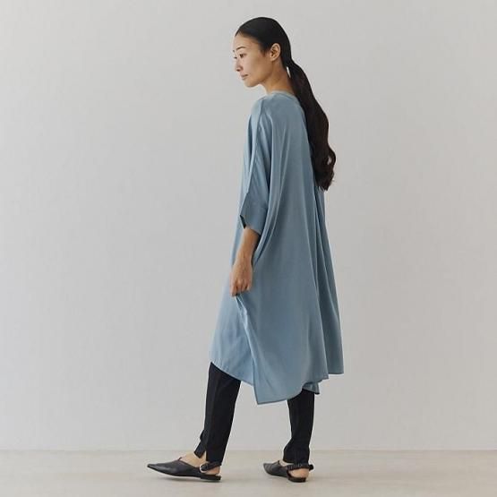 【2025A/W新作★送料無料】 DRESS シャツワンピース/シルクVネック HERSELF ワンピース