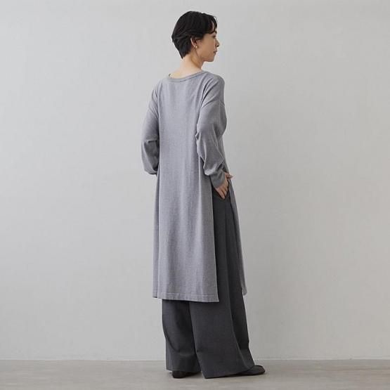 45R シルクとニットのワンピースII DRESS HERSELF オンライン ニットワンピース/シルクウール ロングスリット