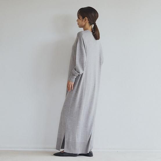 45R シルクとニットのワンピース DRESS HERSELF オンライン ニットワンピース/シルクウール クルーネック