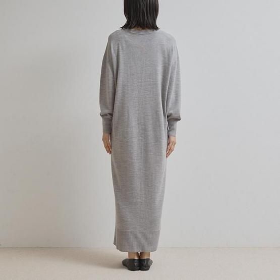 45R シルクとニットのワンピース カシミヤ混クロスVネックニットワンピース | レディースファッション