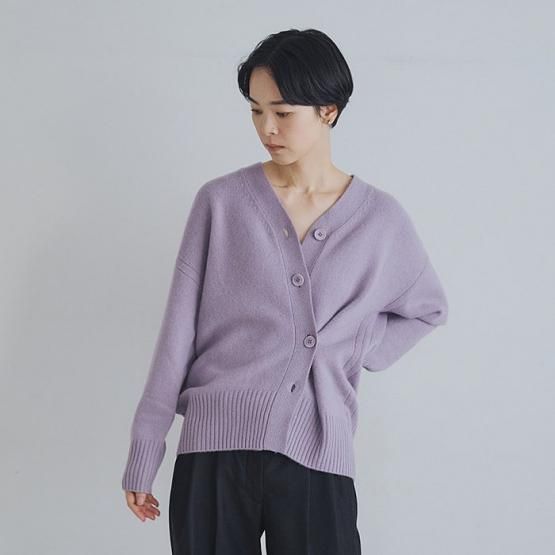 スコットランド製カシミヤスタジオ＊上質カシミヤ100% ゆるいニットカーディガン カシミヤ100%上質な大人のカーディガン【DRESS HERSELF/ドレス