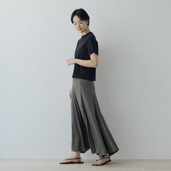 シルクのマキシ丈スカート【DRESS HERSELF/ドレスハーセルフ