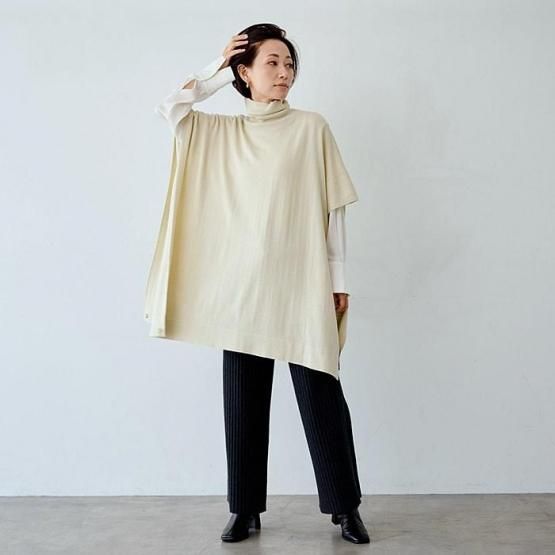 希少 極美品 クリスタセヤ 上質 シルク カシミヤ デザイン ポンチョ XS 希少 極美品 クリスタセヤ 上質 シルク カシミヤ デザイン