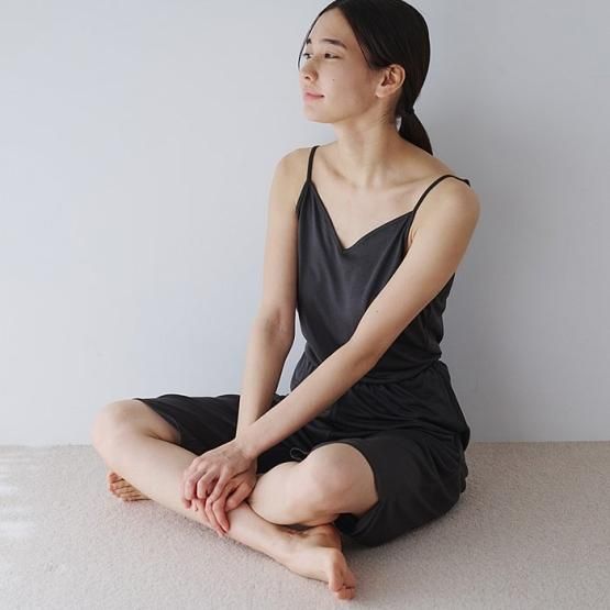 ドレスハーセルフ　シルク ロングキュロットペチコート　チャコールグレー DRESS HERSELF ドレスハーセルフオンライン インナー/シルク