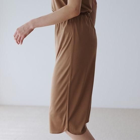 ドレスハーセルフ　シルク ロングキュロットペチコート　チャコールグレー DRESS HERSELF ドレスハーセルフオンライン インナー/シルク