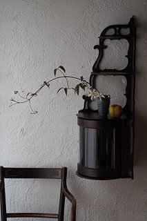 コーナーウォールキャビネット-antique corner wall cabinet
