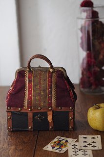 秘密裏の元、知り得ない-antique cloth bag