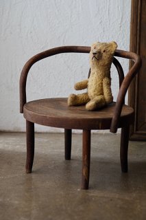 あれやこれや空想に耽るクマ-vintage teddy bear