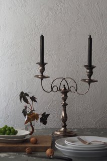孤は大団円を呼ぶ-antique silver plate candle stand
