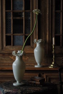 ウェーブ光影誘う一対のオパリン花瓶-antique pair opaline glass vase