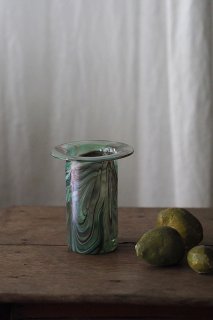 うねり、色がマーブル-vintage or antique glass vase