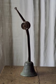 誰かを呼ぶ鈴-antique bell
