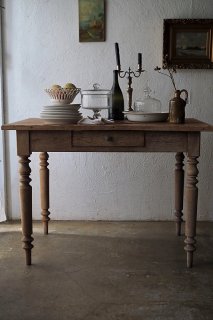 晒しの風合いパインテーブル-antique pine table
