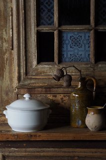 白い蓋つきうつわ-vintage pottery soup server