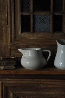 鳥の様な姿のピッチャー-antique pottery pitcher