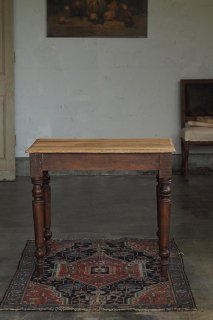 フランスの小さなテーブル-antique french table