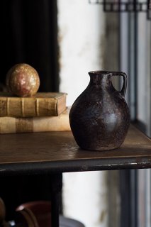 果実を思わせる花器-vintage pottery vase