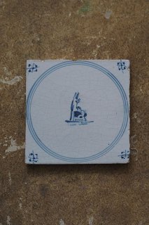 デルフトタイル  縞うさぎ-antique delft tile