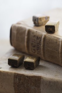 小さな小さな真鍮ケース-antique miniature brass case