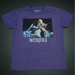 BEETLEJUICE Sitting On A Tombstone, Tシャツ