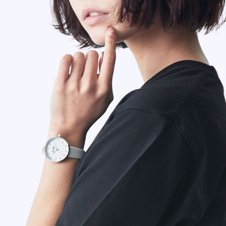 KLON ALPHABET TIME WHITE Ver.SILVER 33mm カジュアル 腕時計