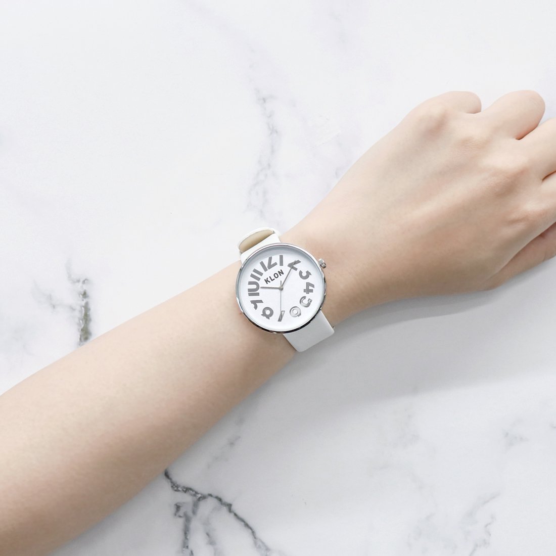【組合せ商品】KLON HIDE TIME Ver.SILVER 40mm(BLACK×WHITE) カジュアル 腕時計
