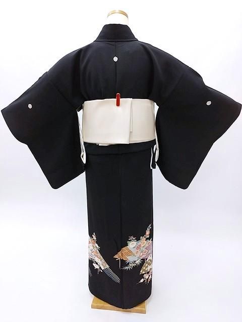 黒留袖 留め袖 古典柄 S－Mサイズ 50－60歳 中古 貸衣装処分