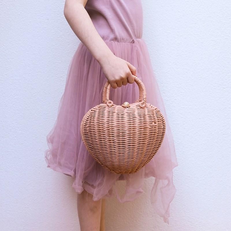 ピンク　ラタン　籠ハートバッグMatild Heart Bag Pink ピンクラタン籠ハートバッグMatild Heart Bag Pink