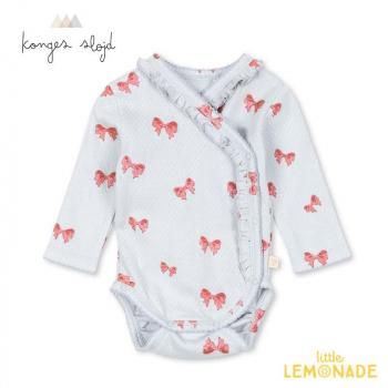 <img class='new_mark_img1' src='https://img.shop-pro.jp/img/new/icons1.gif' style='border:none;display:inline;margin:0px;padding:0px;width:auto;' />Konges Sloejd  SUI NEWBORN FRILL BODY GOTS 0-1/3/6 ROSIA BLUE BOW KS104004 AW25 KTZ