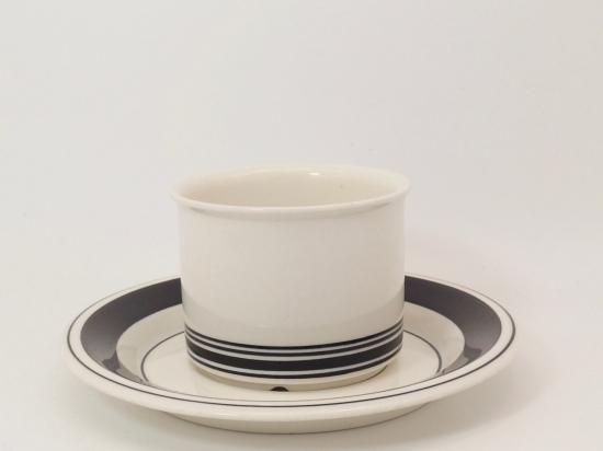 ファエンツァ(Faenza)ブラック/カップ＆ソーサー | アラビア