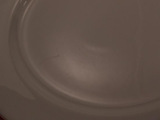 ペッカ(Pekka) レッド×ゴールド / プレート23cm | アラビア(ARABIA)の