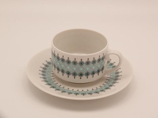 ロウヒ (Louhi) カップ&ソーサー / アラビア(ARABIA)のヴィンテージ食器 - SoL ヴィンテージ北欧食器