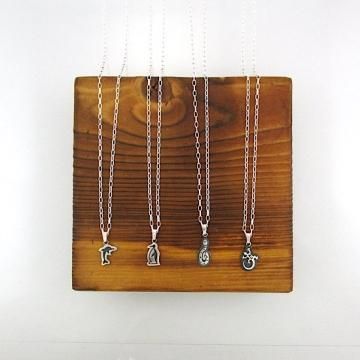 動物モチーフ⭐︎ インディアンジュエリー バングル レイモンド・キャセヨウスィー作 ホピ族 Raymond Kyasyousie レイモンド キョセオウスィー作