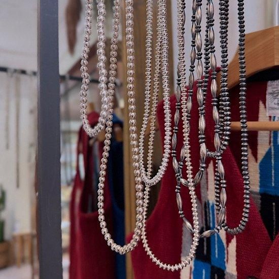 ナバホビーズネックレス　55センチ ◇size Reva Goodluck ナバホパール ビーズネックレス｜マライカ