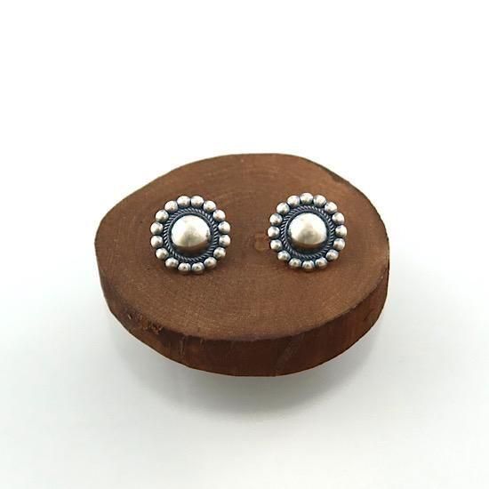 インディアンジュエリー　コンチョピアス Indian jewellery（インディアンジュエリー）GENUINE コンチョ