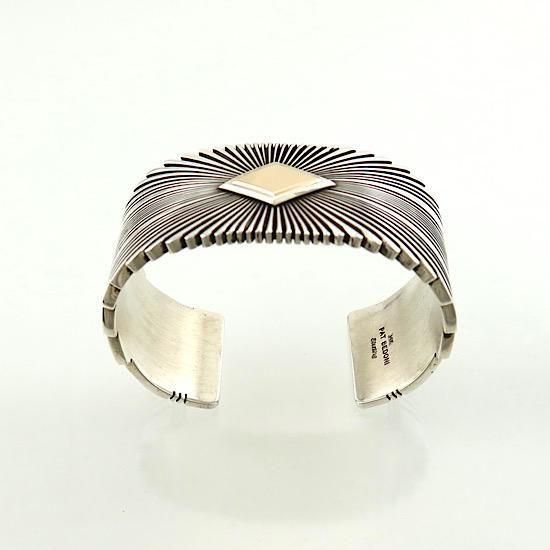 14K GOLD サンバーストワイドバングル By Pat Bedonie